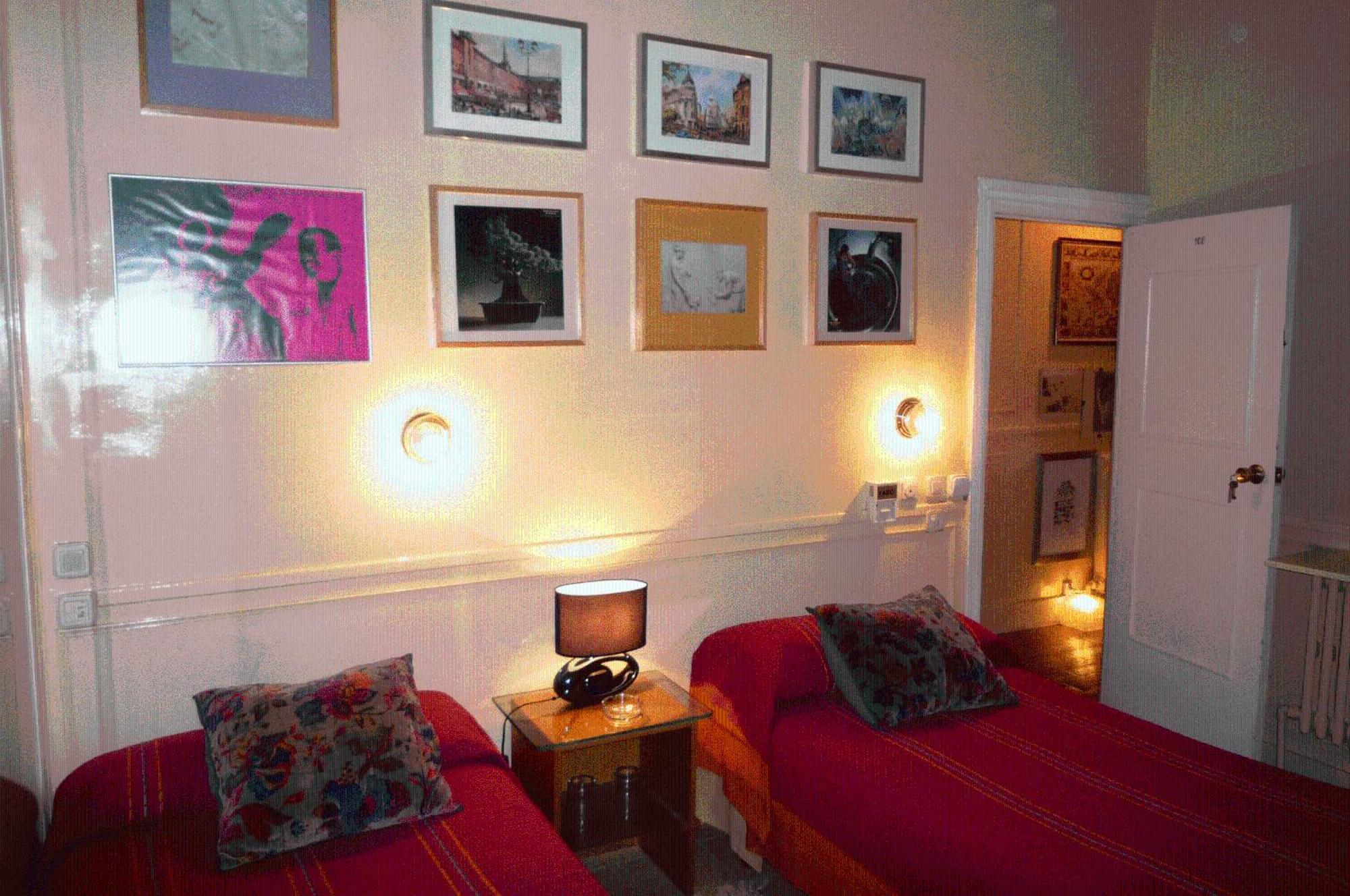Hostal La Fontana — Photos 2